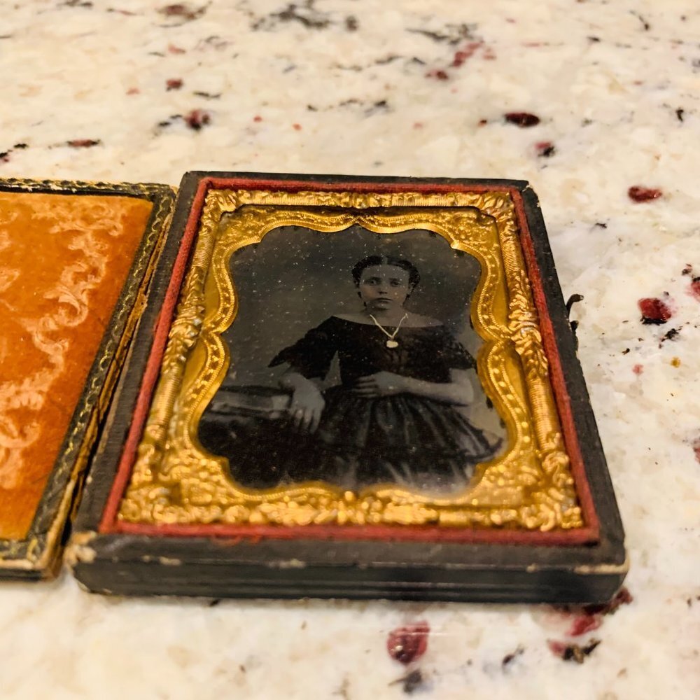 1/6th Plate Ambrotype Daguerreotype Of A Young Girl Women In A Full Case - Picture 4 of 4
